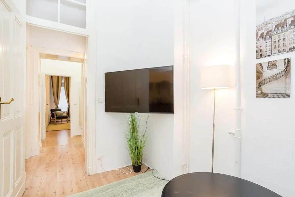 Newly Furnished Apartment For Up To 6 People Berlin Ngoại thất bức ảnh